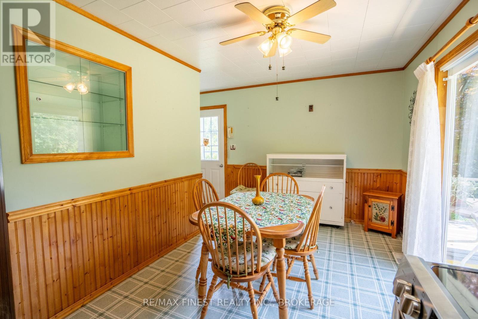 1031 JAMES ROAD - Image 15