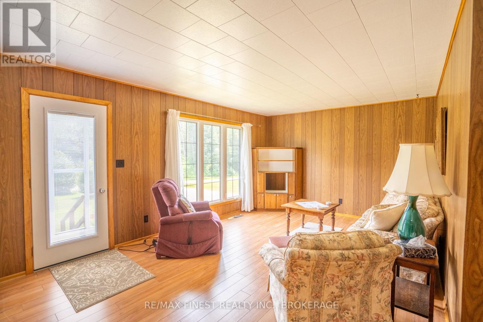 1031 JAMES ROAD - 20