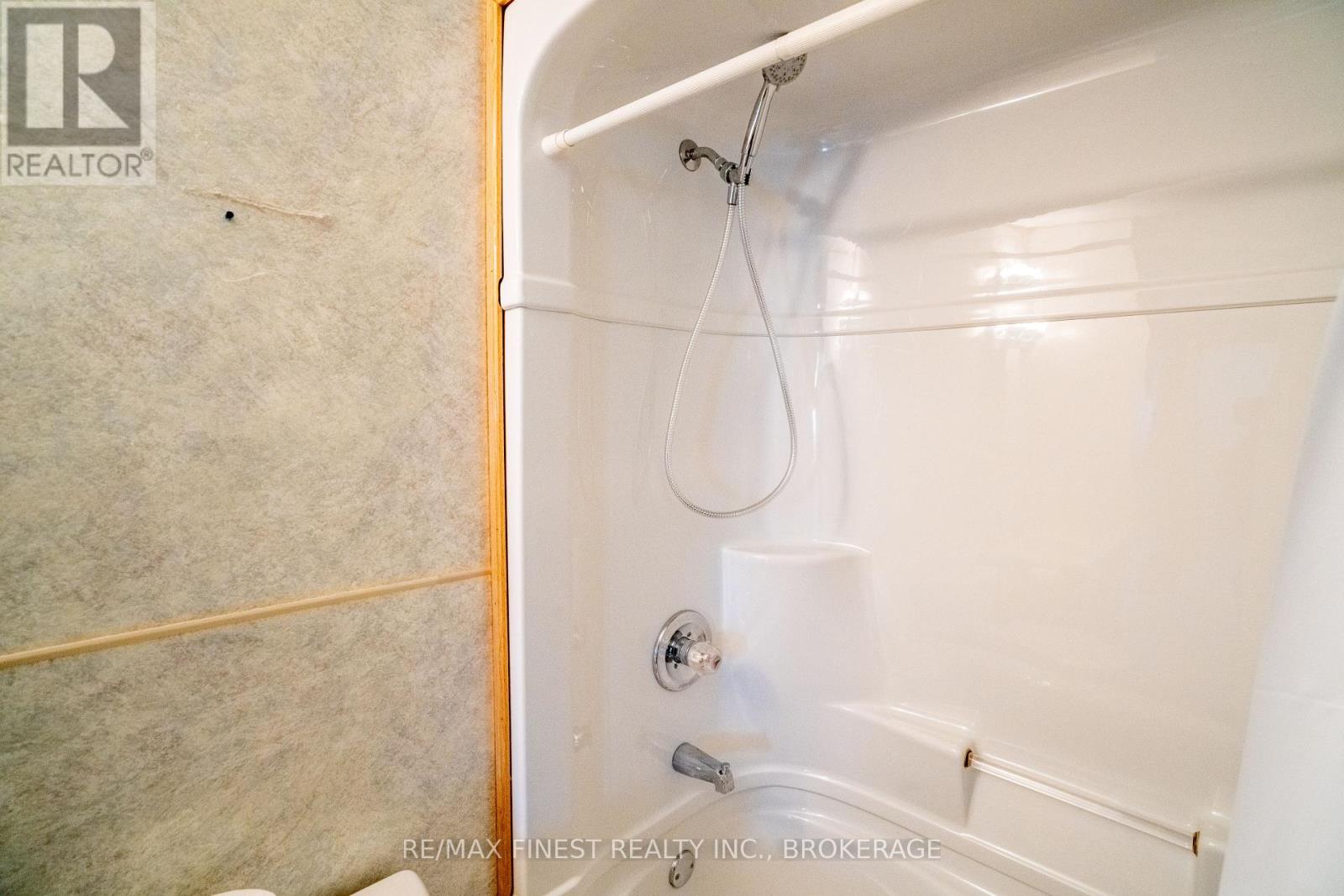 1031 JAMES ROAD - 29