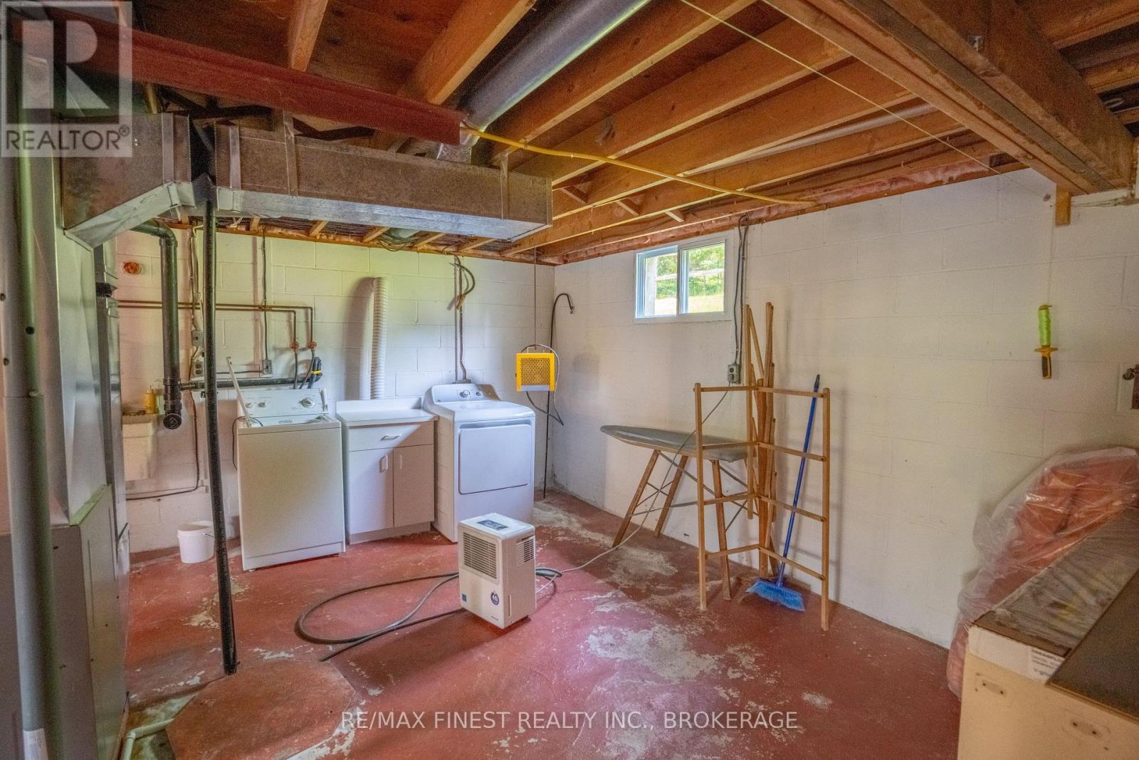 1031 JAMES ROAD - 35