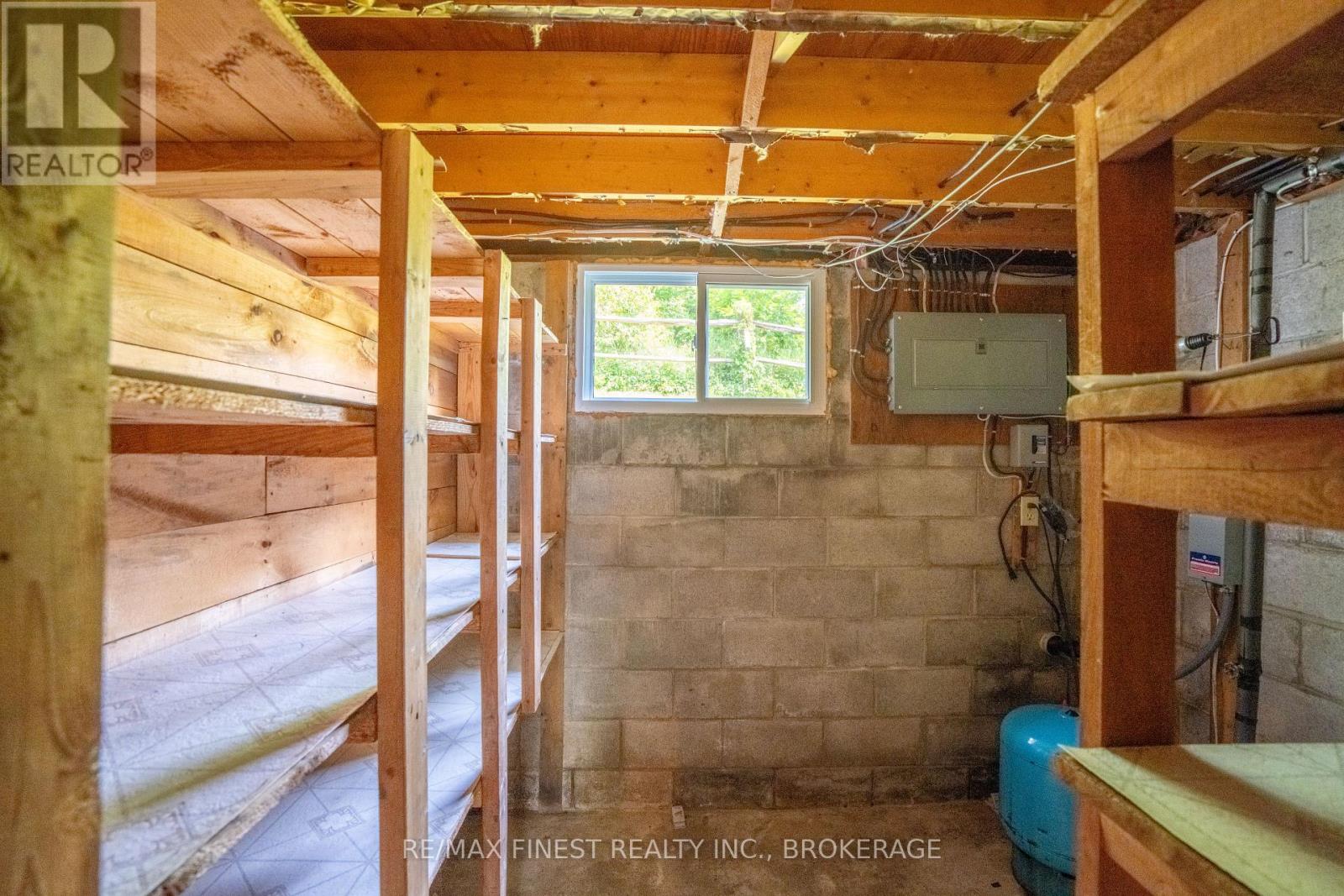 1031 JAMES ROAD - 36