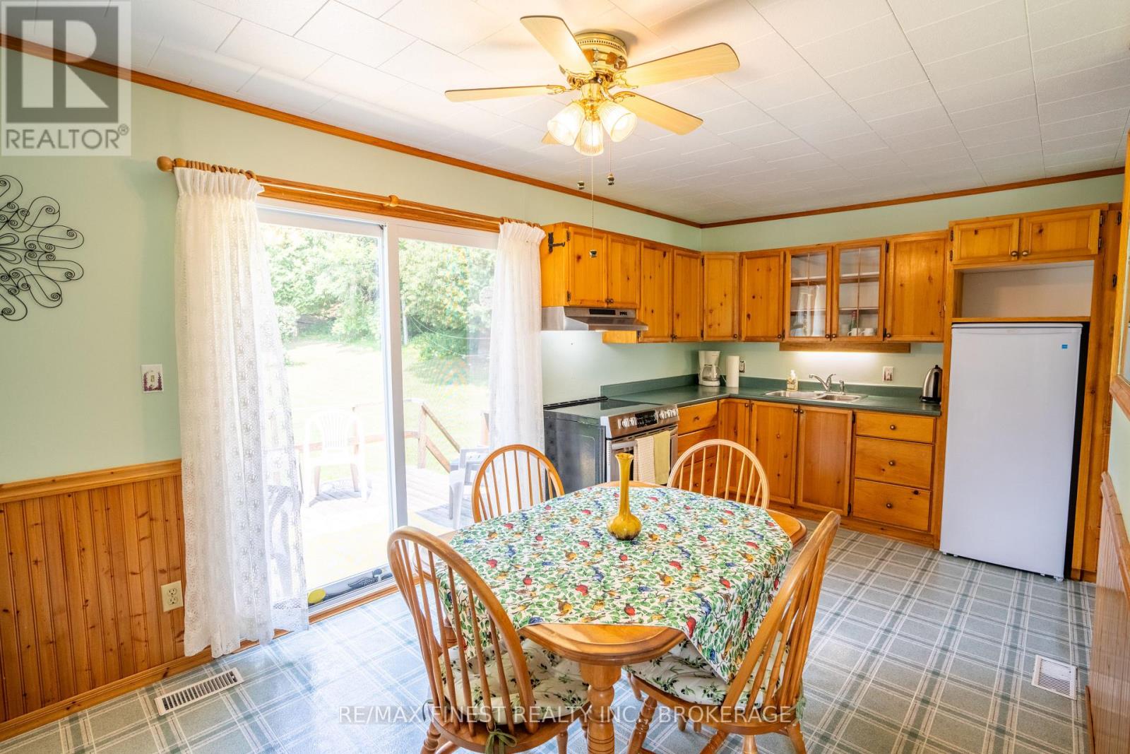 1031 JAMES ROAD - Image 9