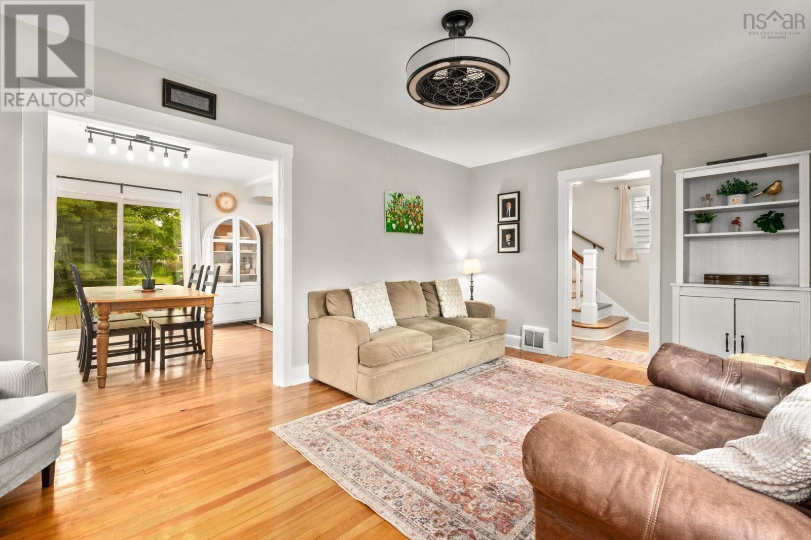 90 Churchill Street - 7