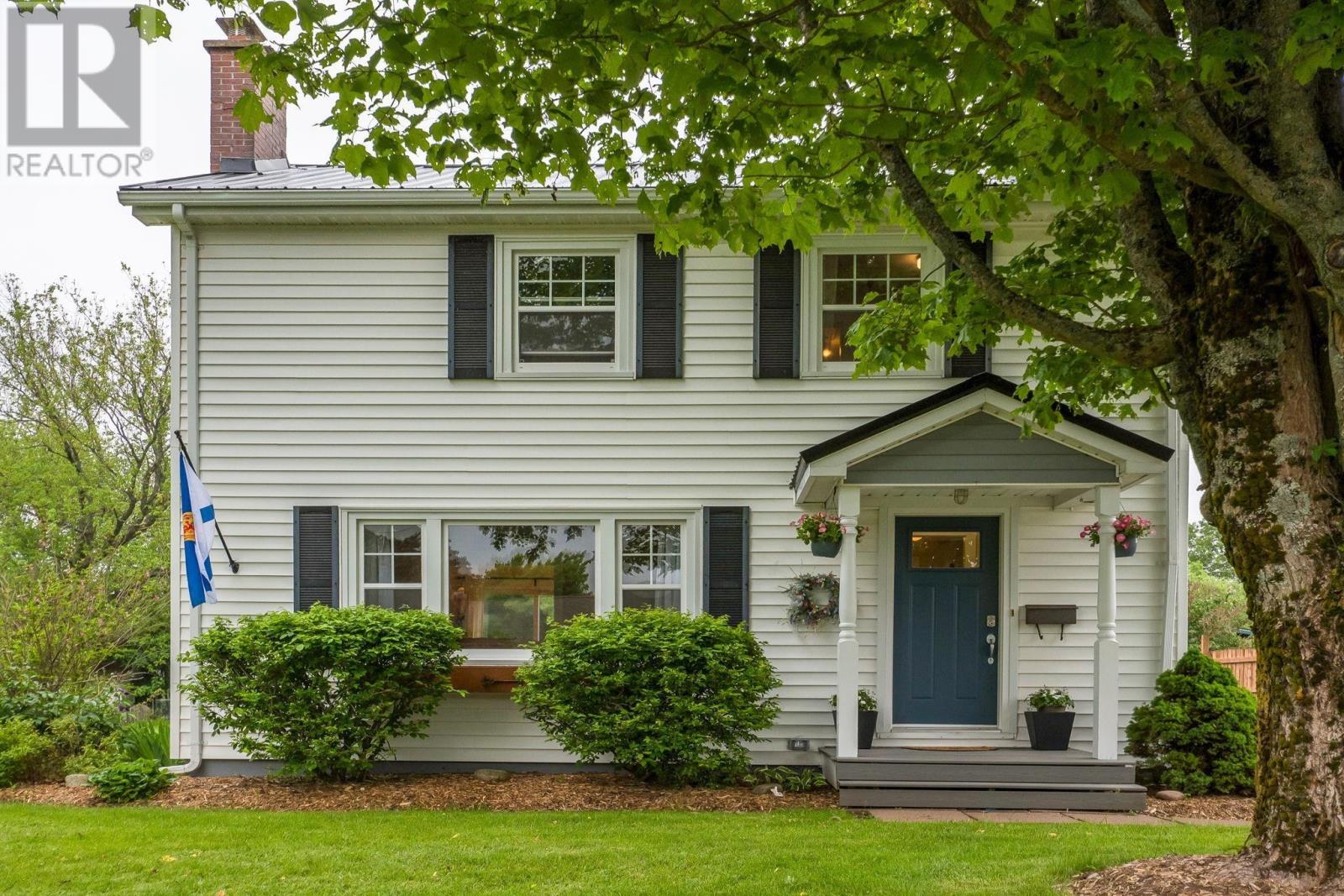 90 Churchill Street - 27
