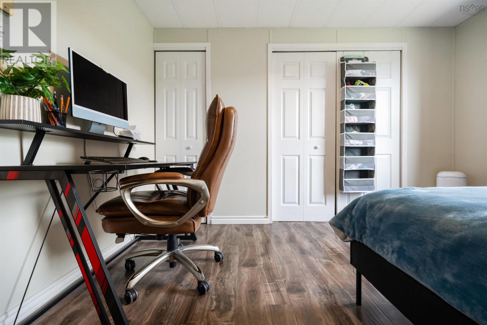 271 Glenmore Road - 32