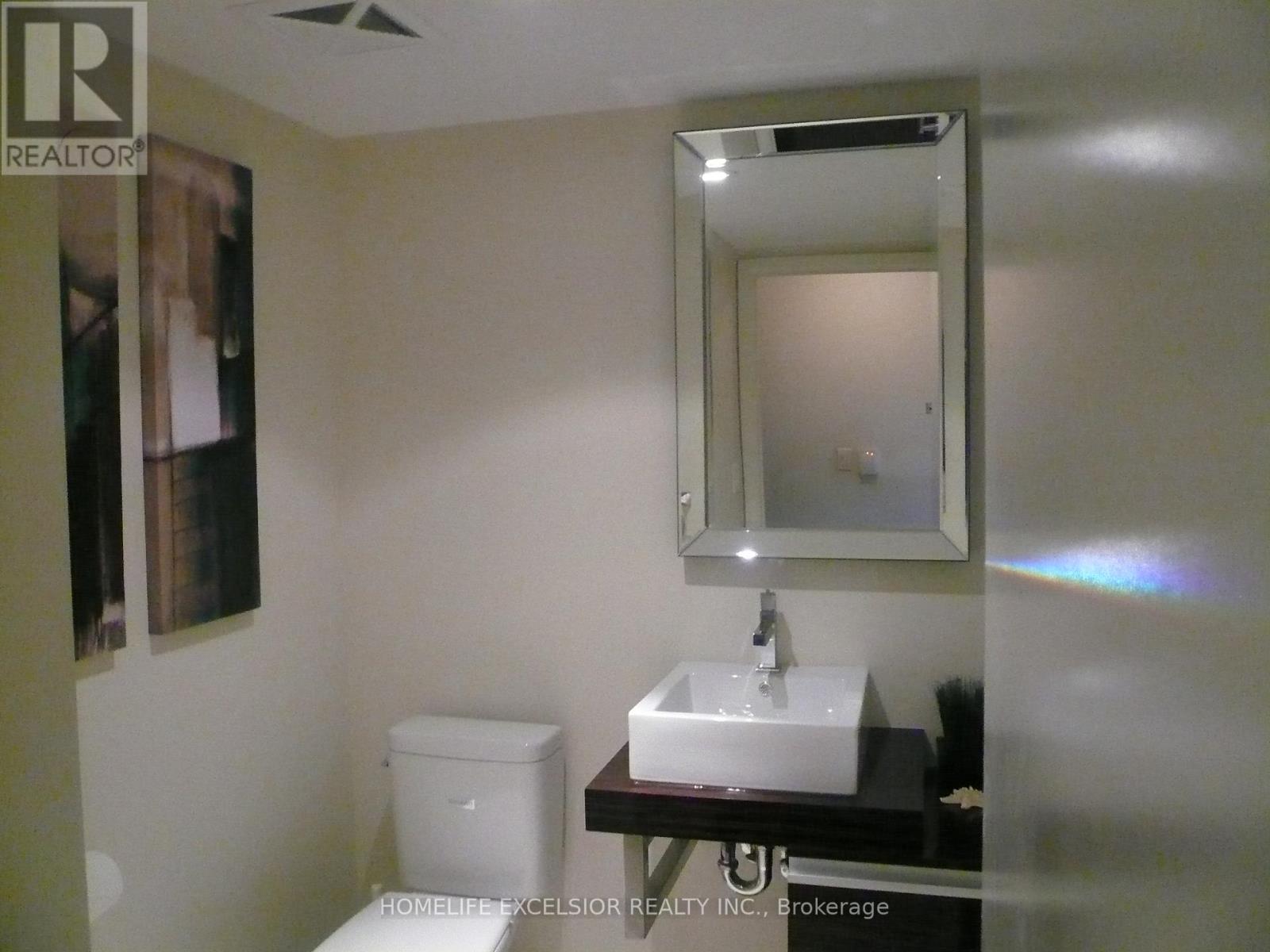 #315 676 SHEPPARD AVENUE E - 2