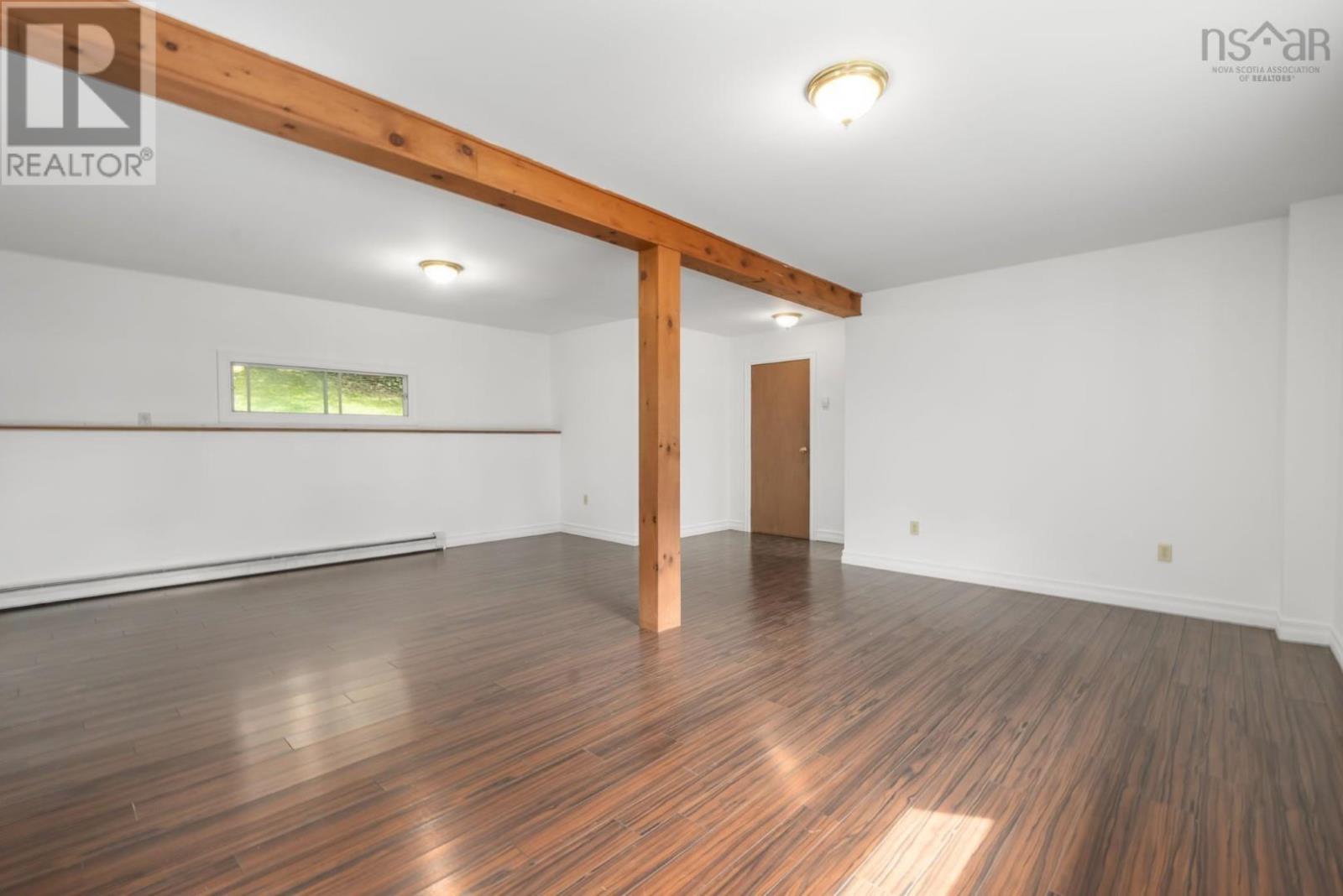 1 Silverside Drive - 28