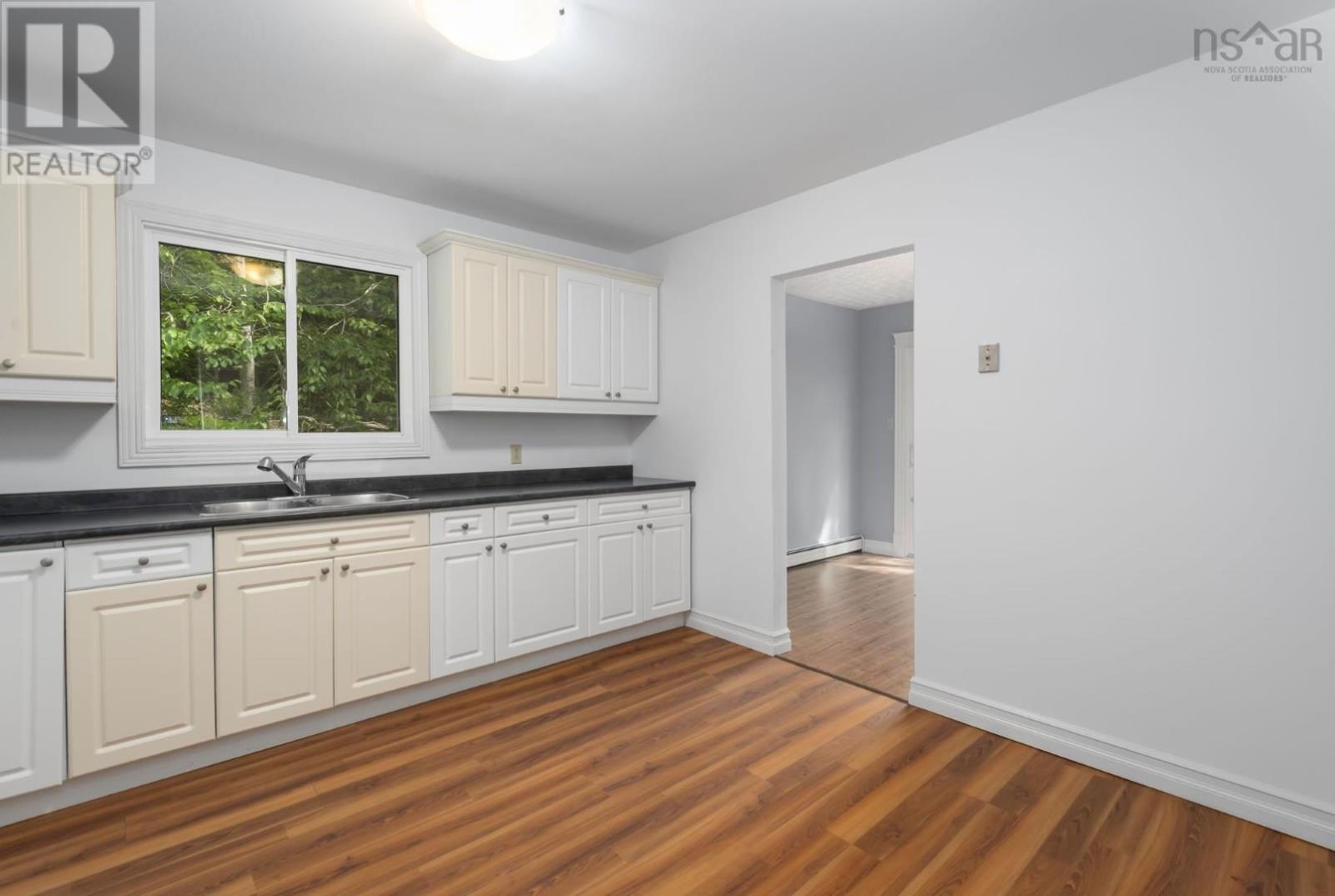 1 Silverside Drive - 14