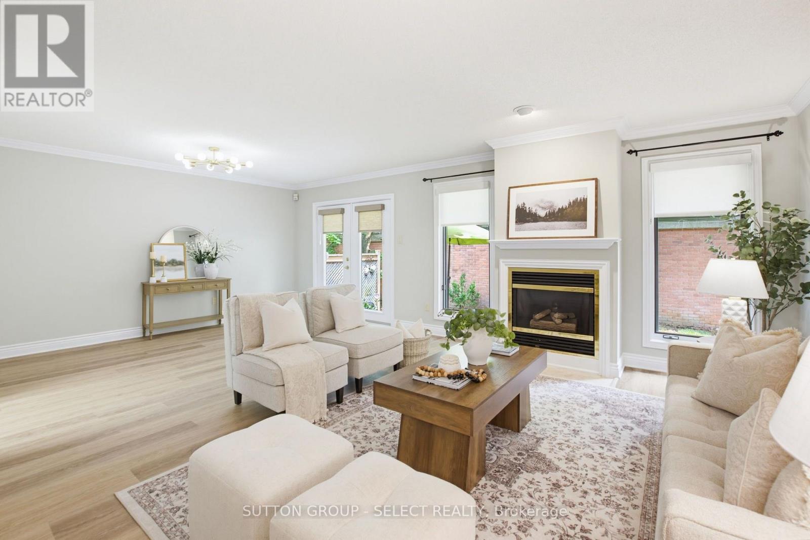 #28 40 QUINELLA DRIVE - 18