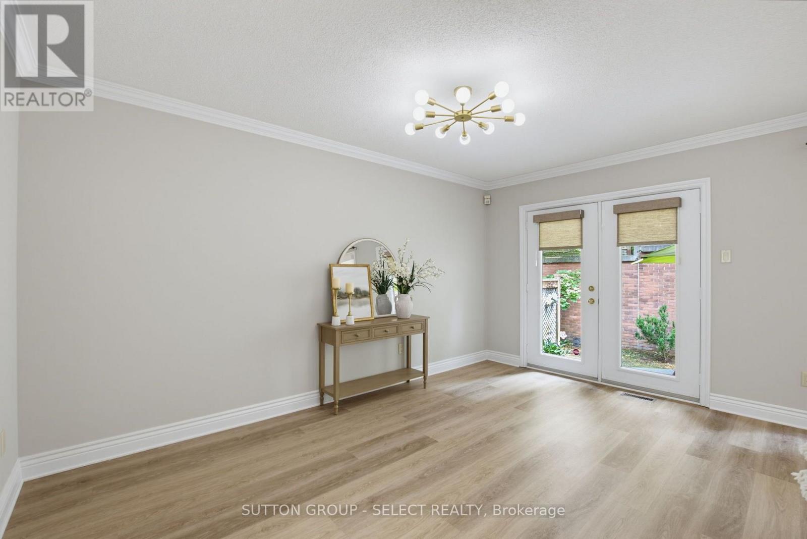 #28 40 QUINELLA DRIVE - 19