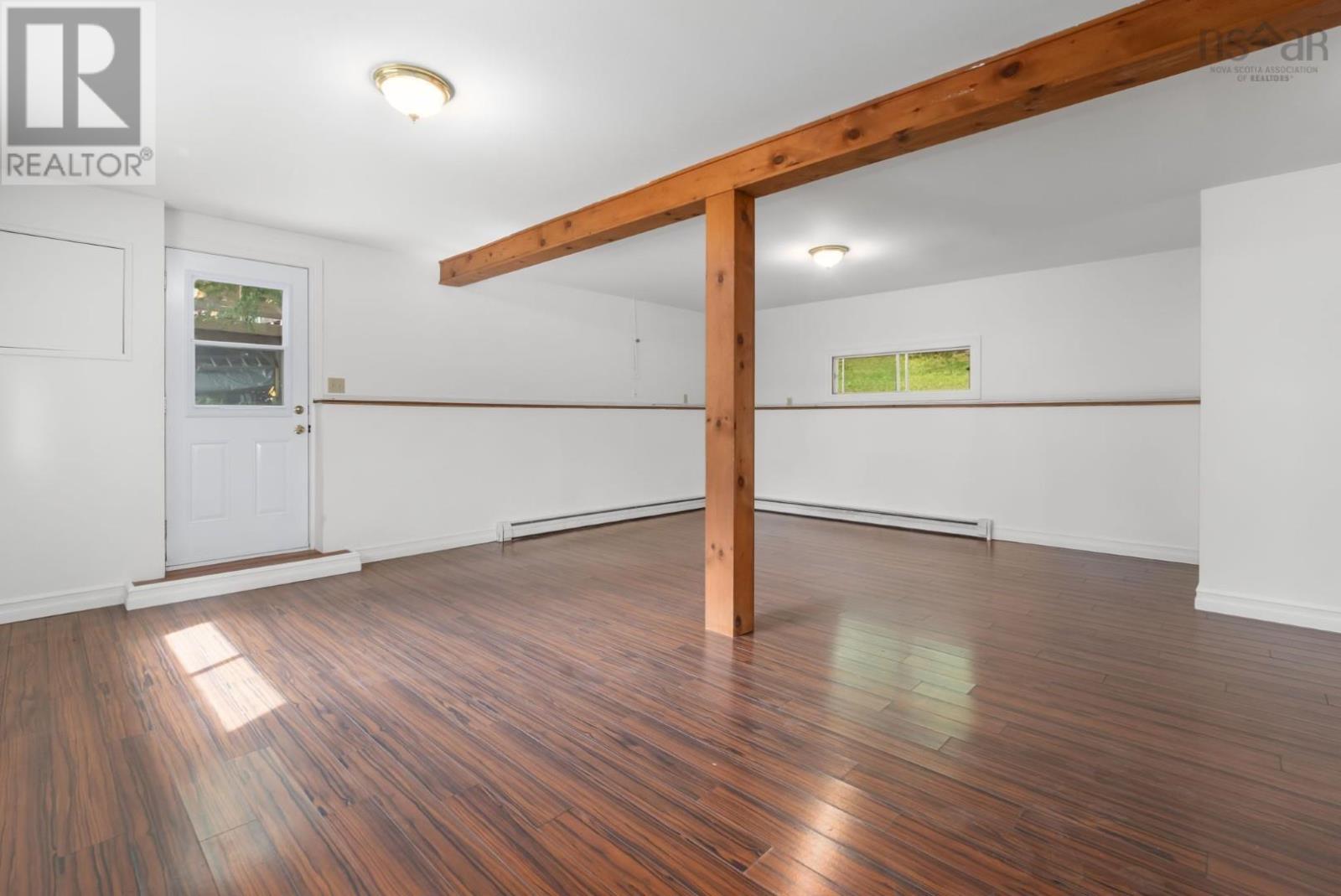 1 Silverside Drive - 27