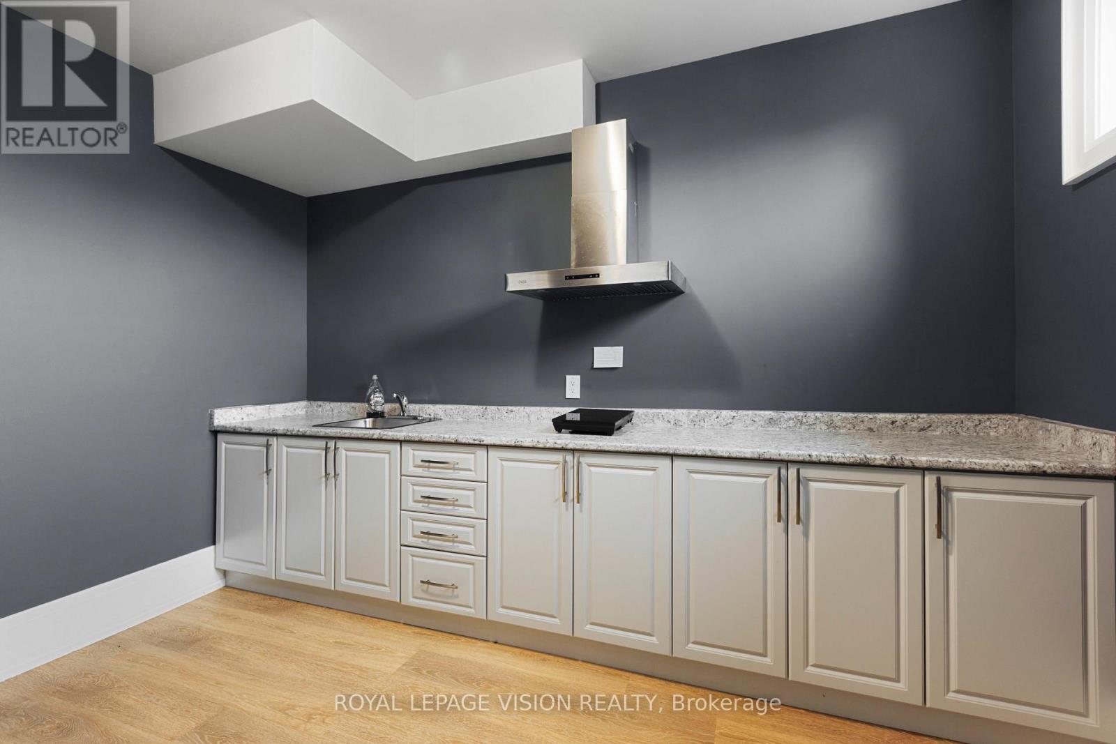 732 W SHORE BOULEVARD - Image 42