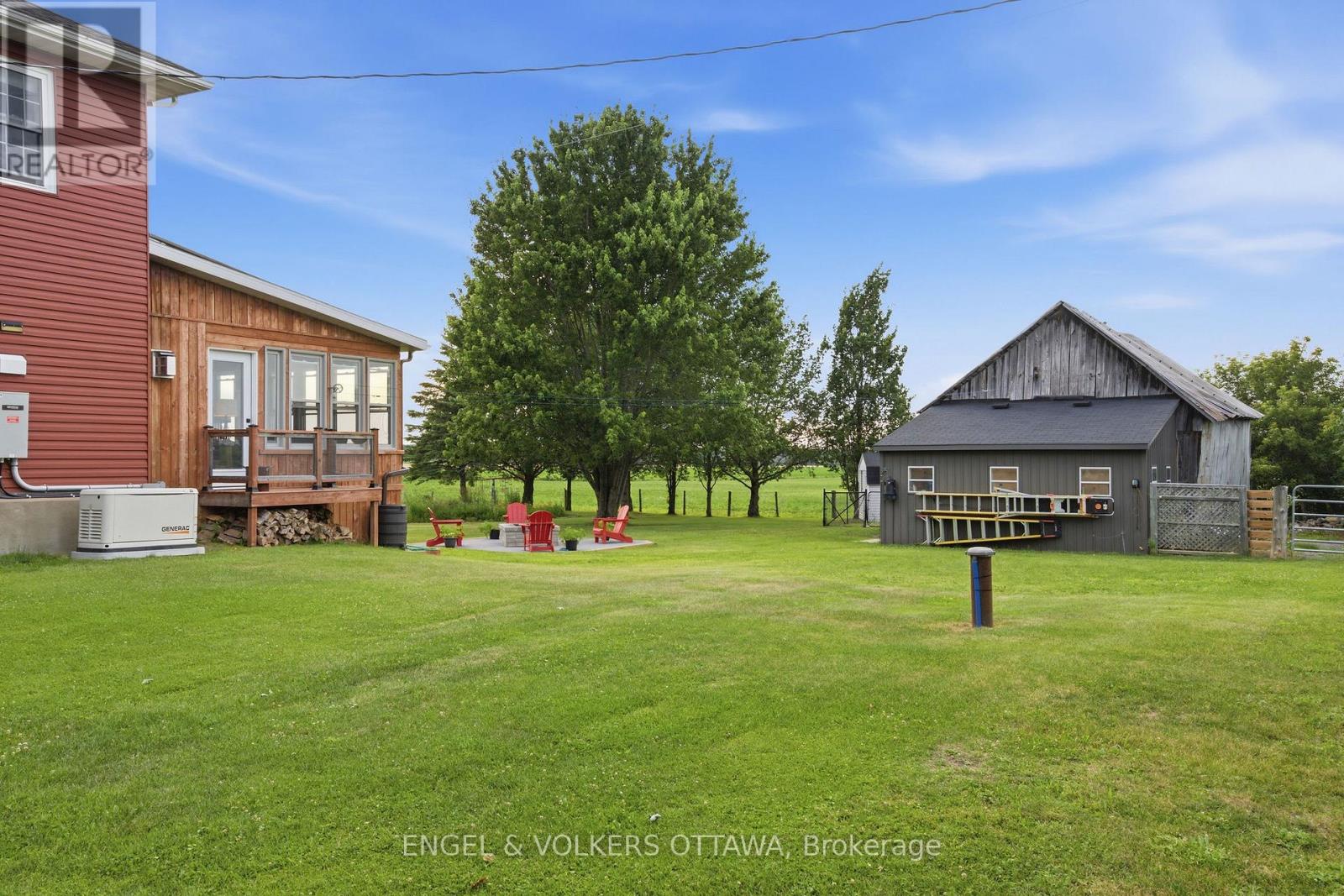 20923 COUNTY ROAD 25 - 35