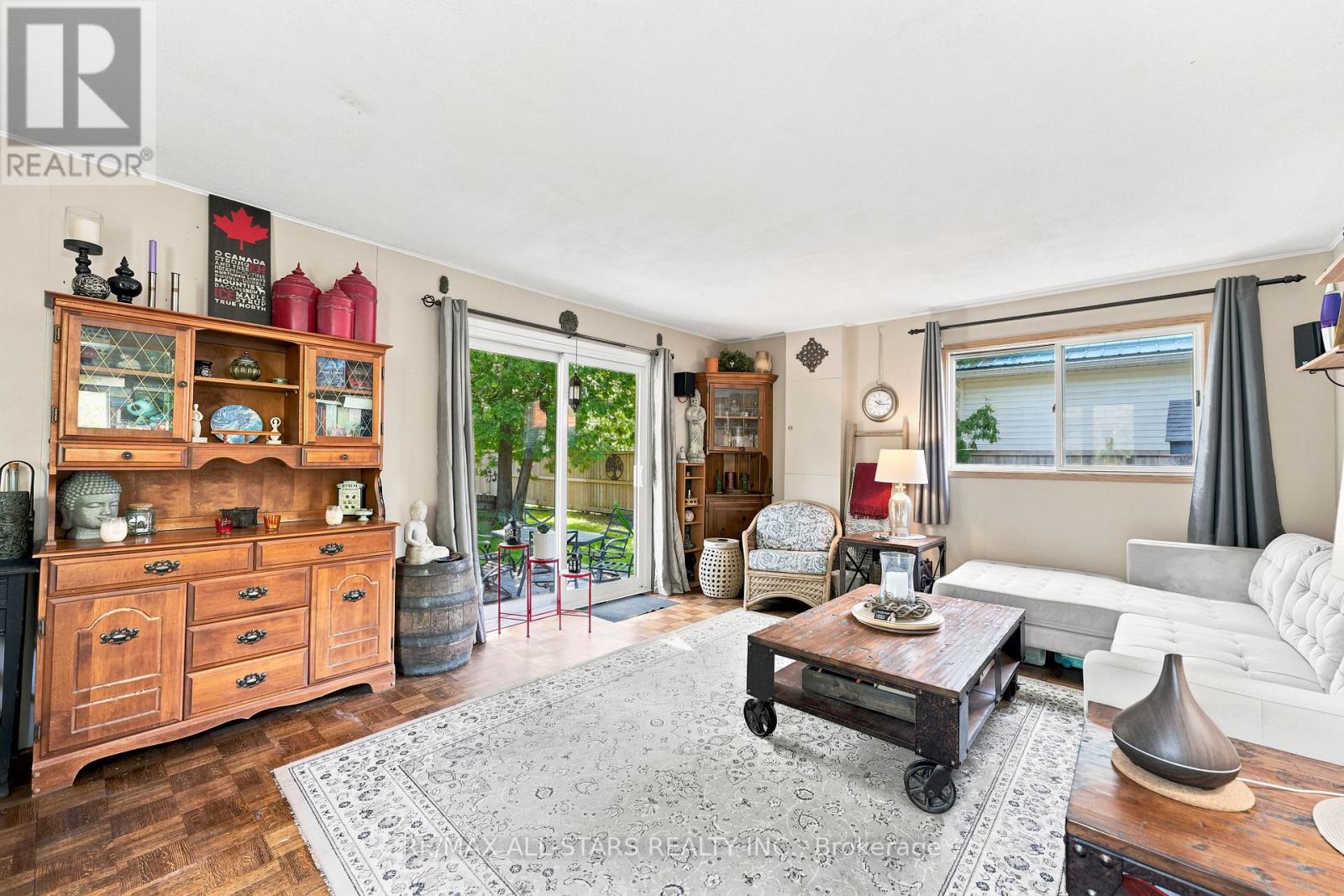 55 LINDA ROAD - 10