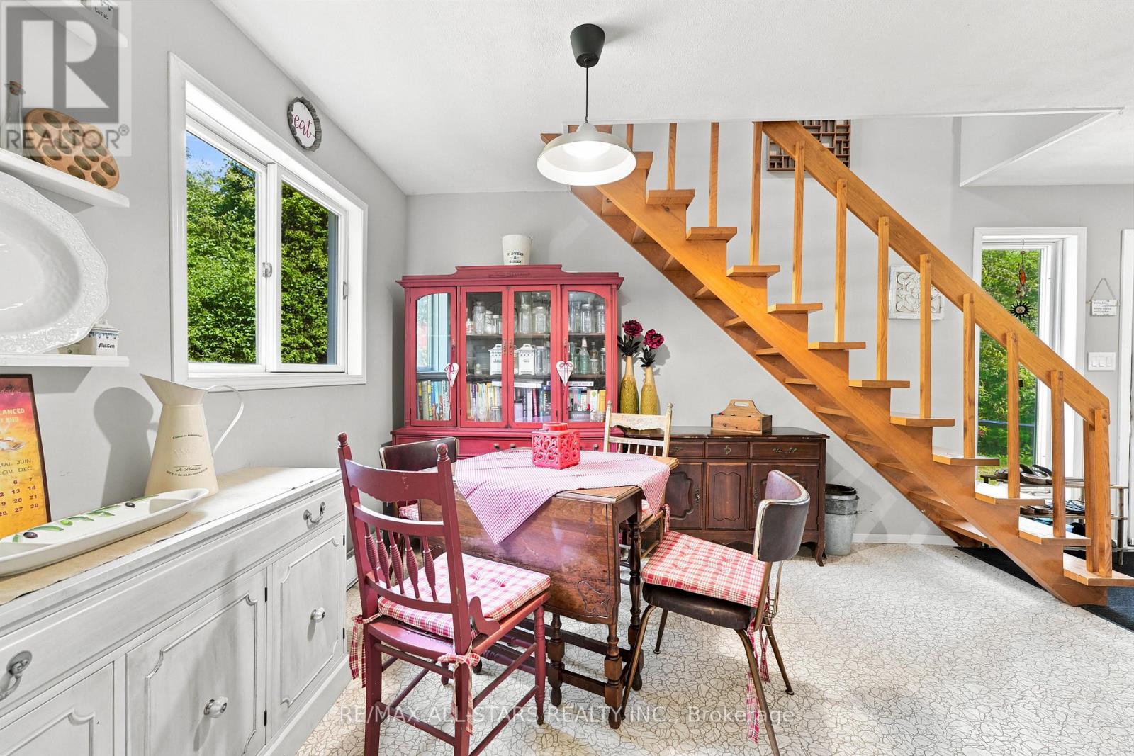 55 LINDA ROAD - 14