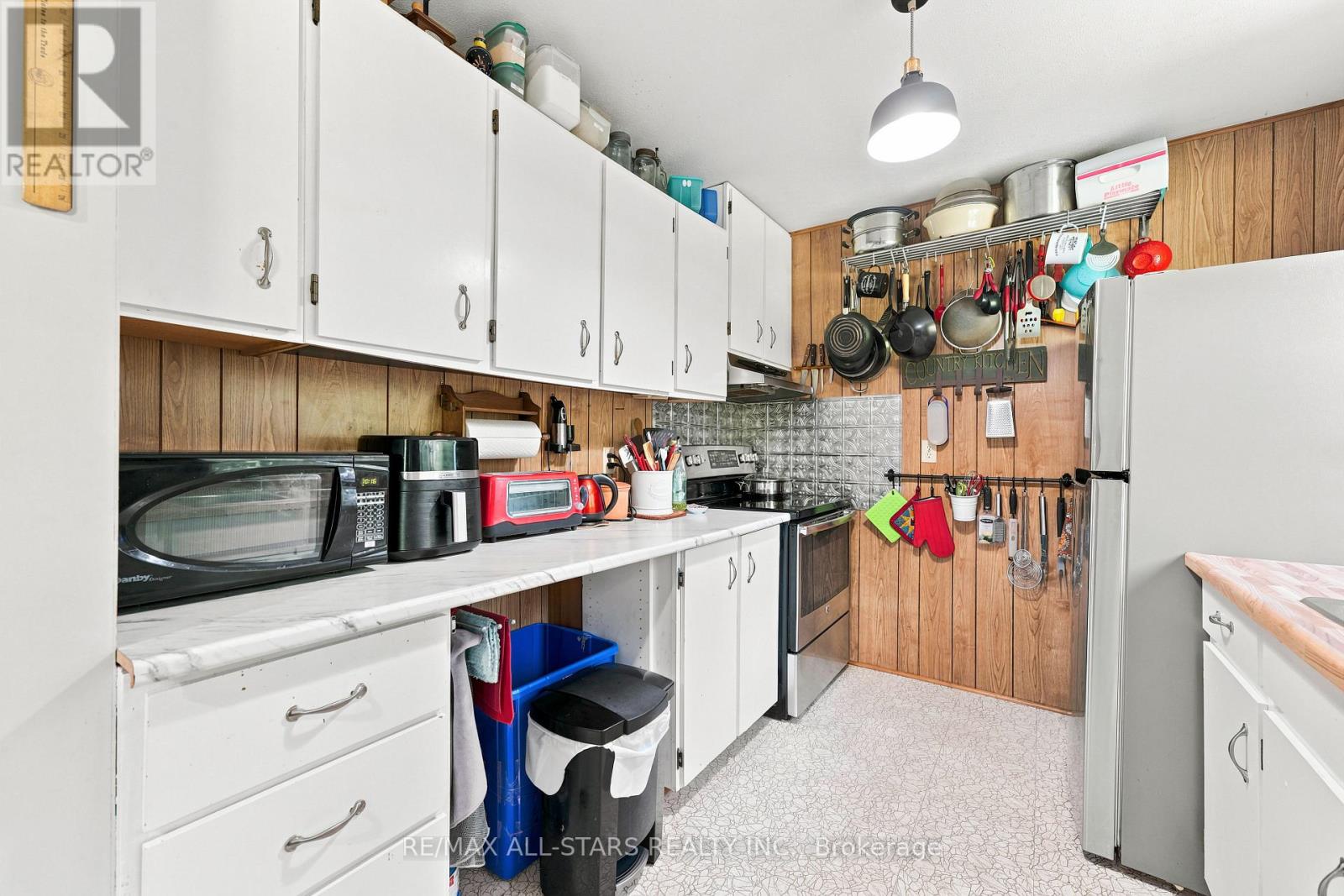 55 LINDA ROAD - 16