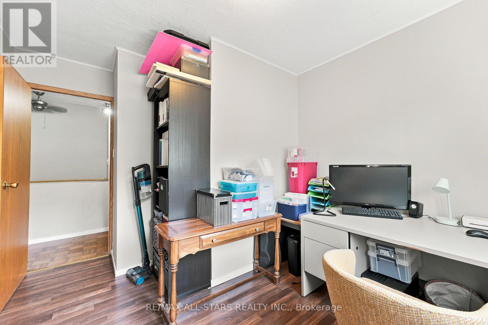 55 LINDA ROAD - 26