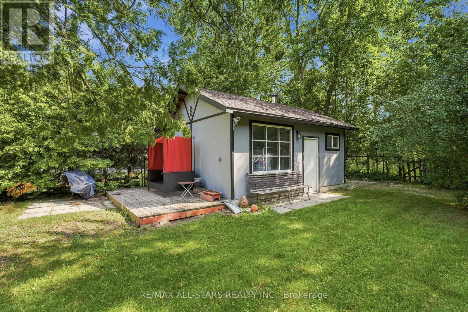 55 LINDA ROAD - 31