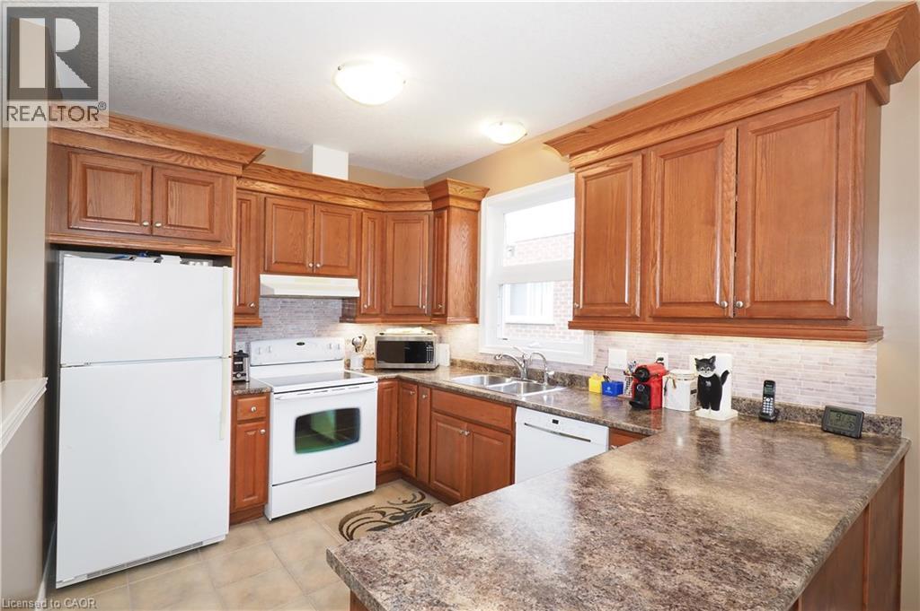 565 SPRINGWATER Drive - 10