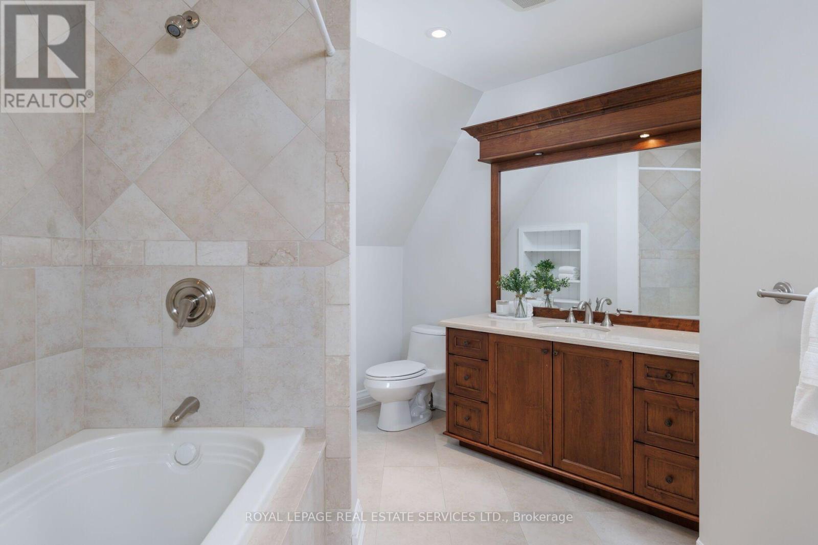 70 SHOREWOOD PLACE - Image 30