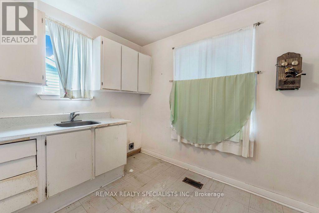 122 CORDELLA AVENUE - 11