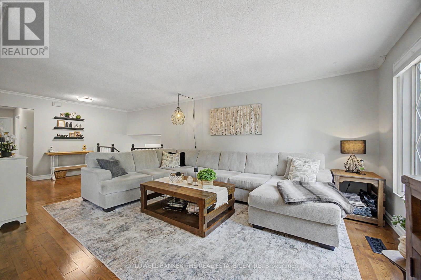 85 WRIGHT CRESCENT - 13