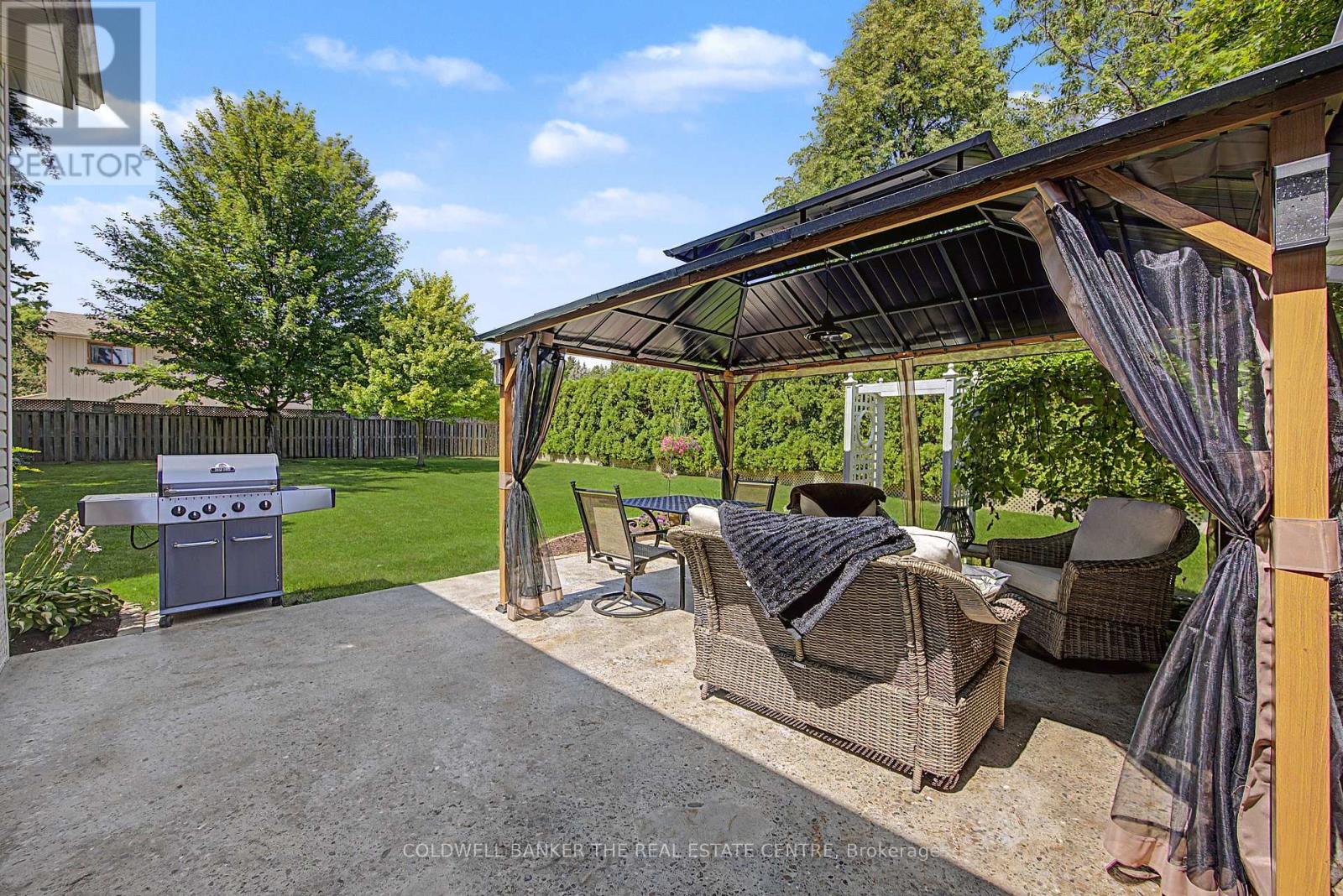 85 WRIGHT CRESCENT - Image 33