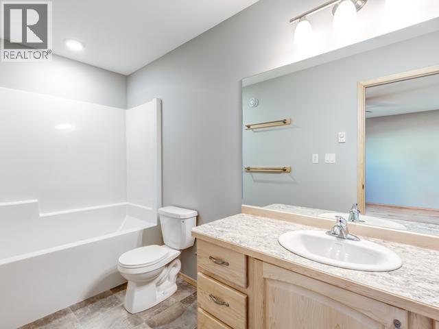 61 WYVERN AVENUE - 24