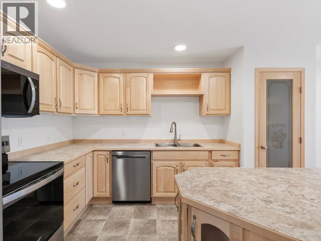 61 WYVERN AVENUE - 10