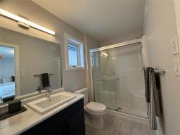 540 Robert Bockstael Drive S, Winnipeg, MB R3X0X4 Photo 15