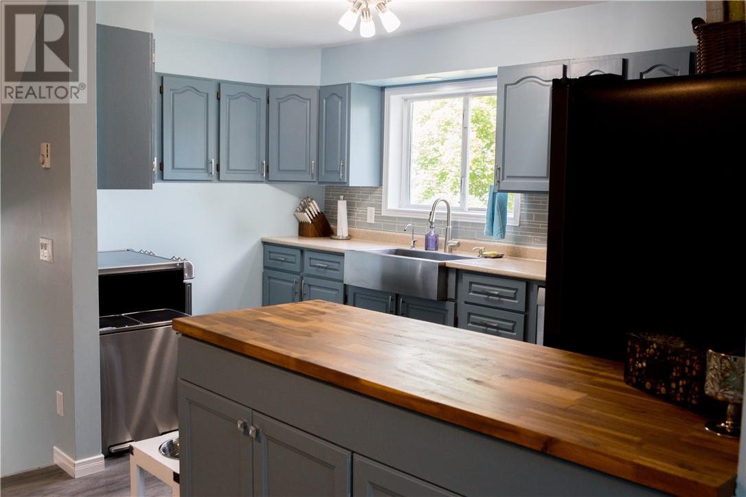 157 Emery Road - 9
