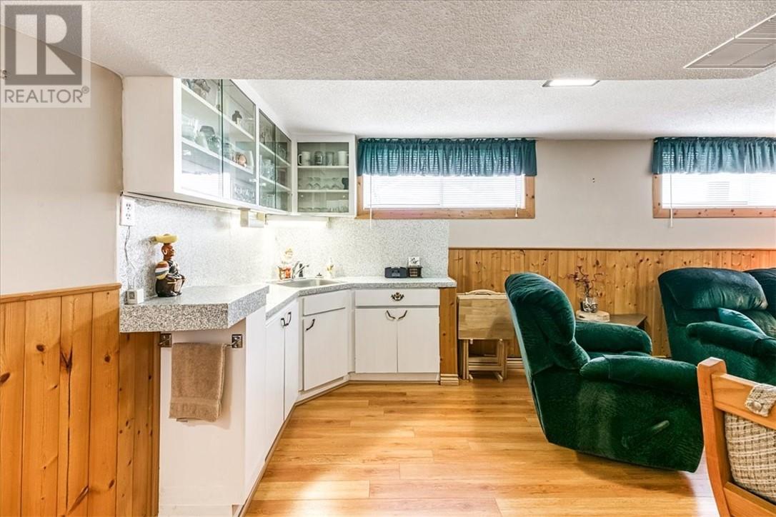 93 St. Joseph Street - 31