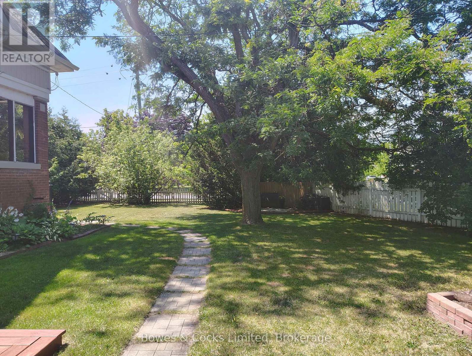 270 WILLIAM STREET N - 39