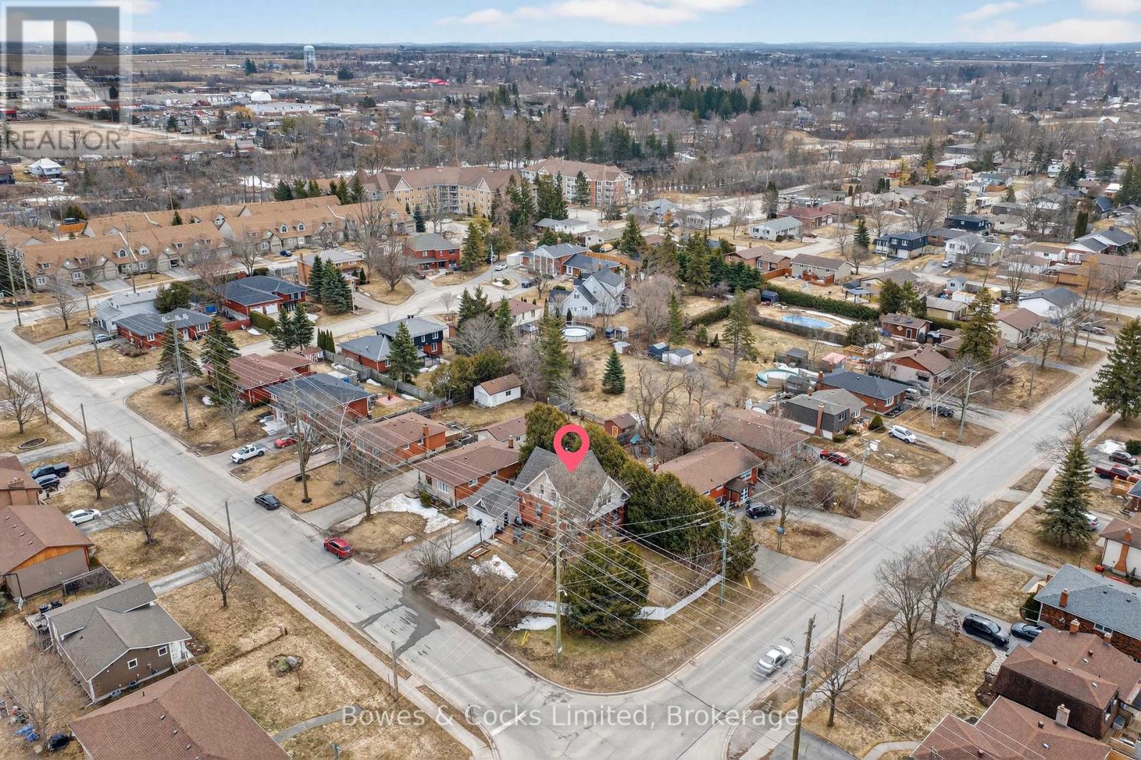 270 WILLIAM STREET N - 45