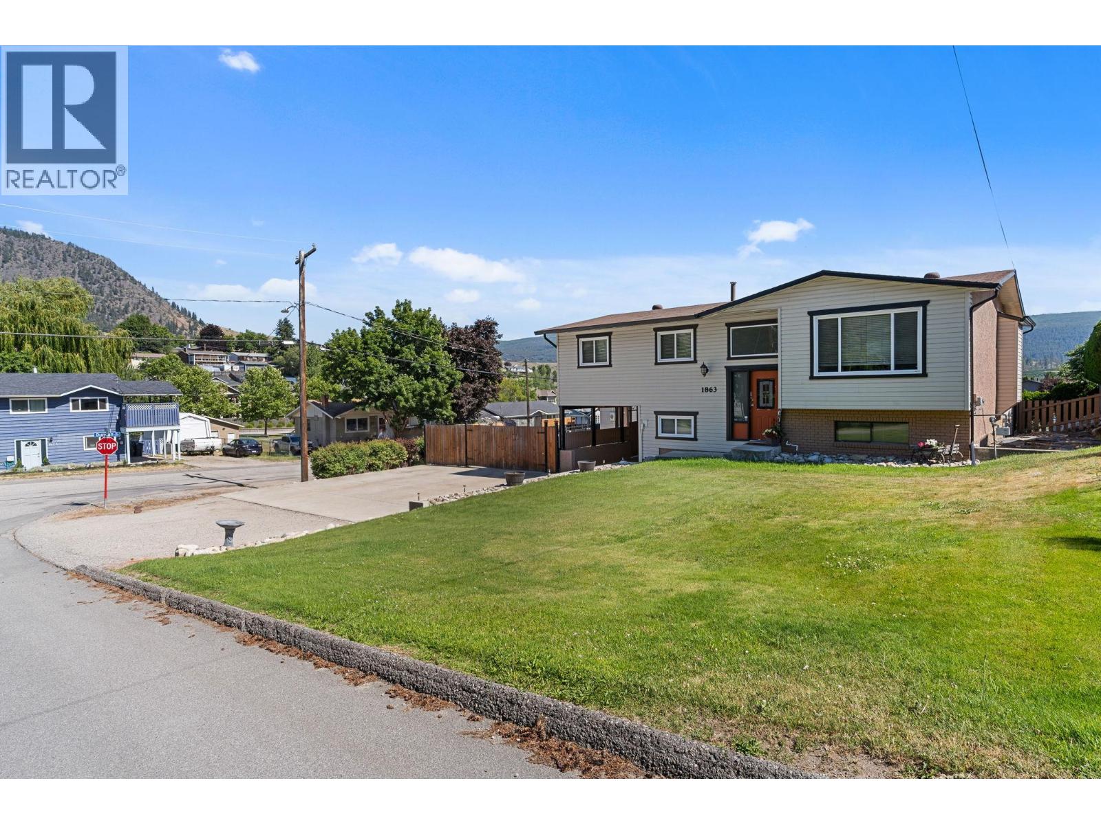 1863 Cathy Avenue - 2