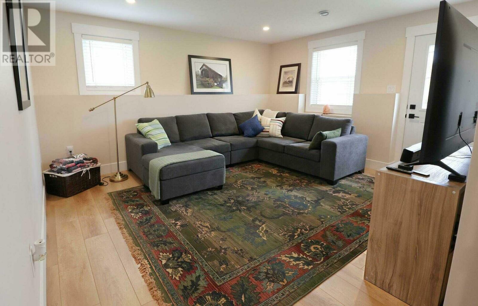 8 Keaton Drive - Image 15