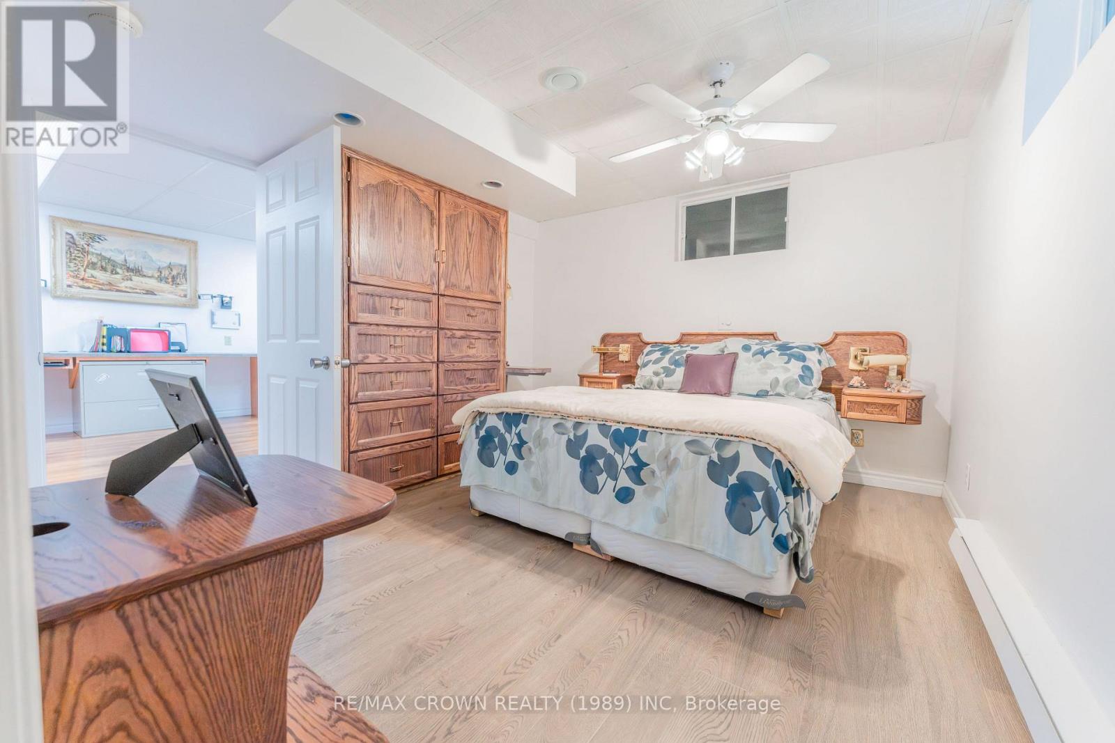 13 THIRD STREET - 32