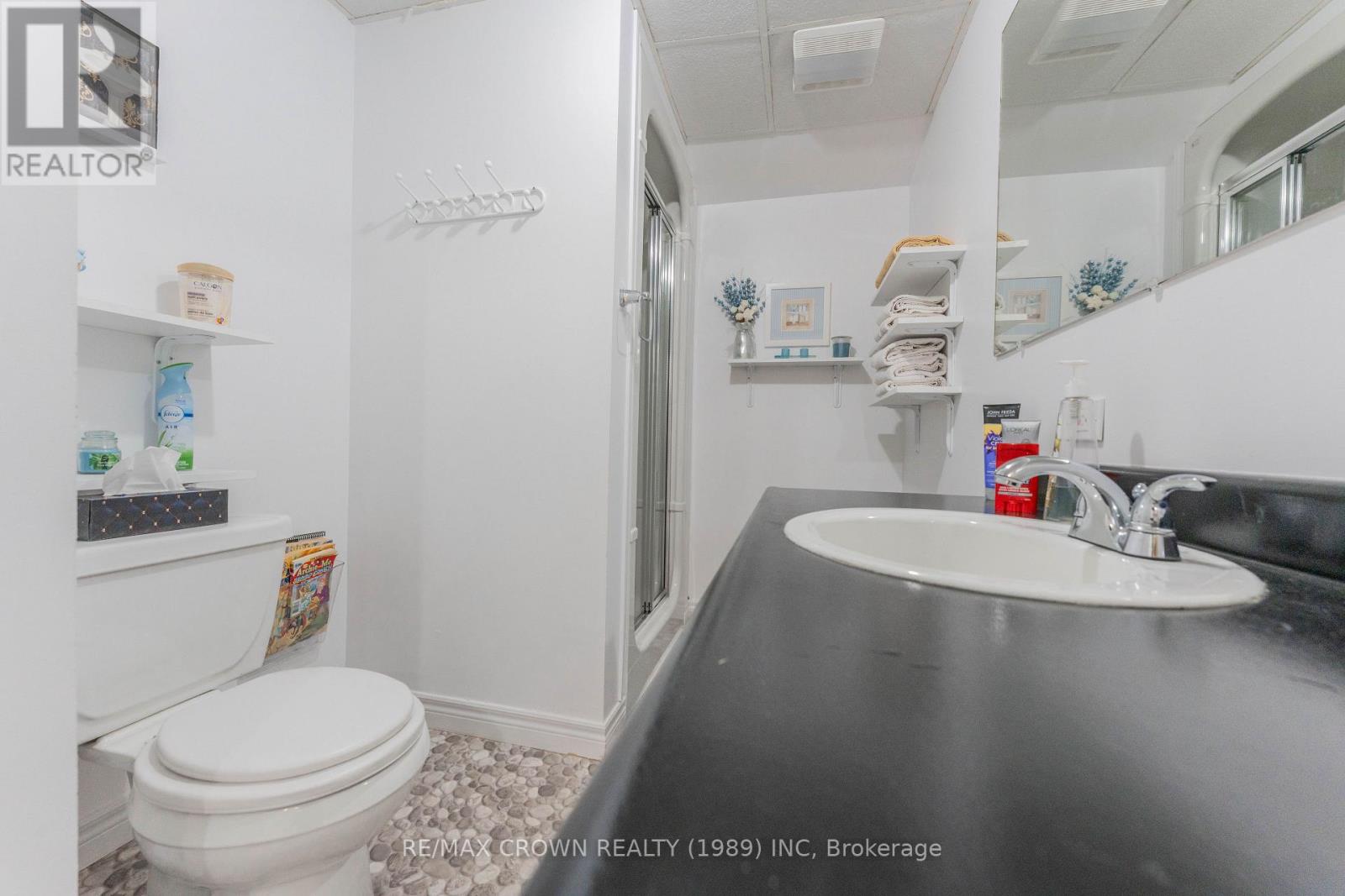 13 THIRD STREET - 37