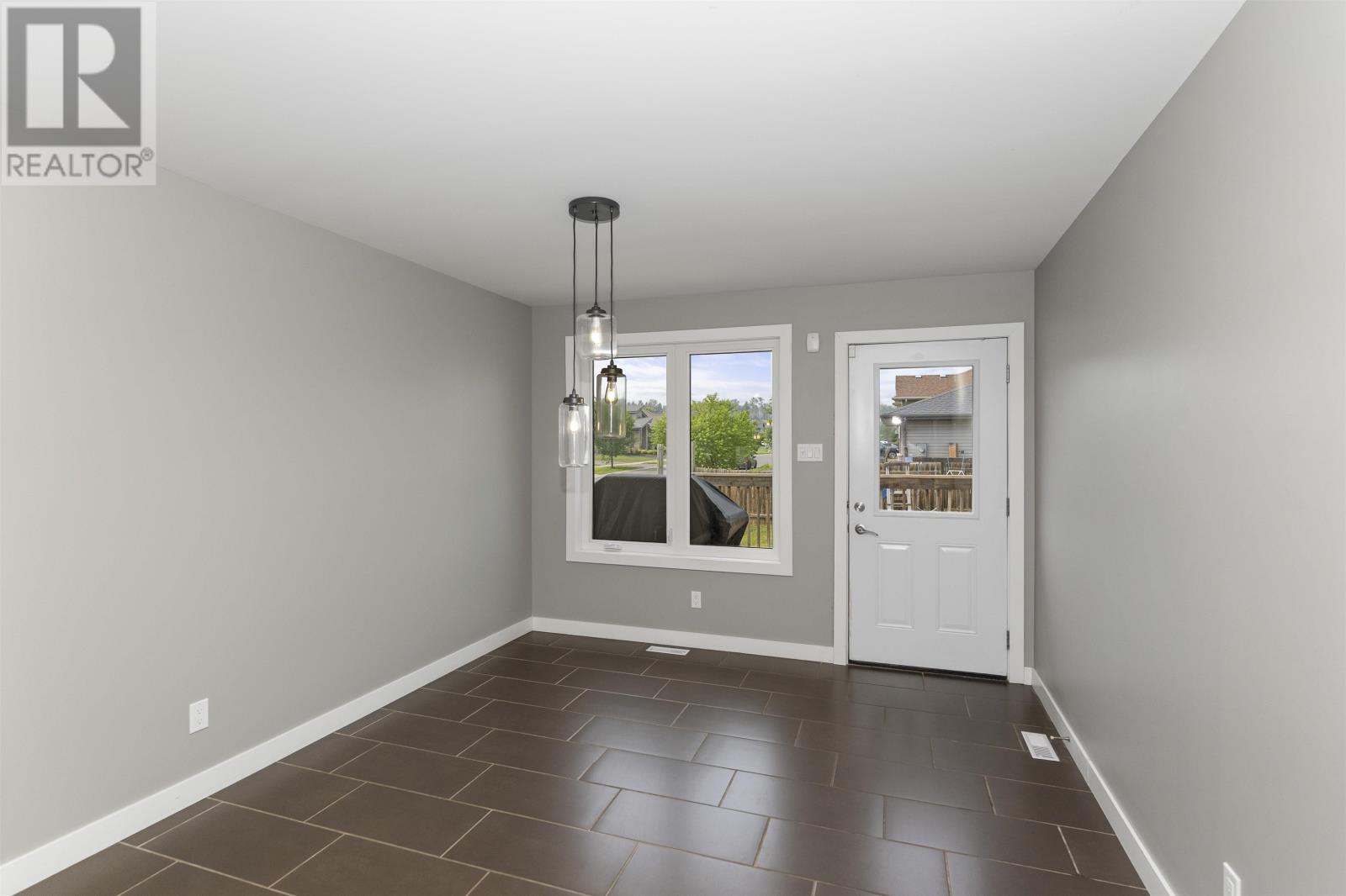 461 LONGBOW ST - 12