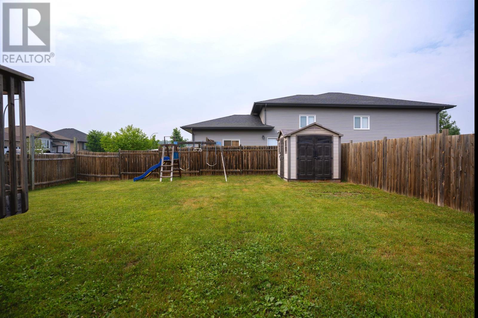 461 LONGBOW ST - 27
