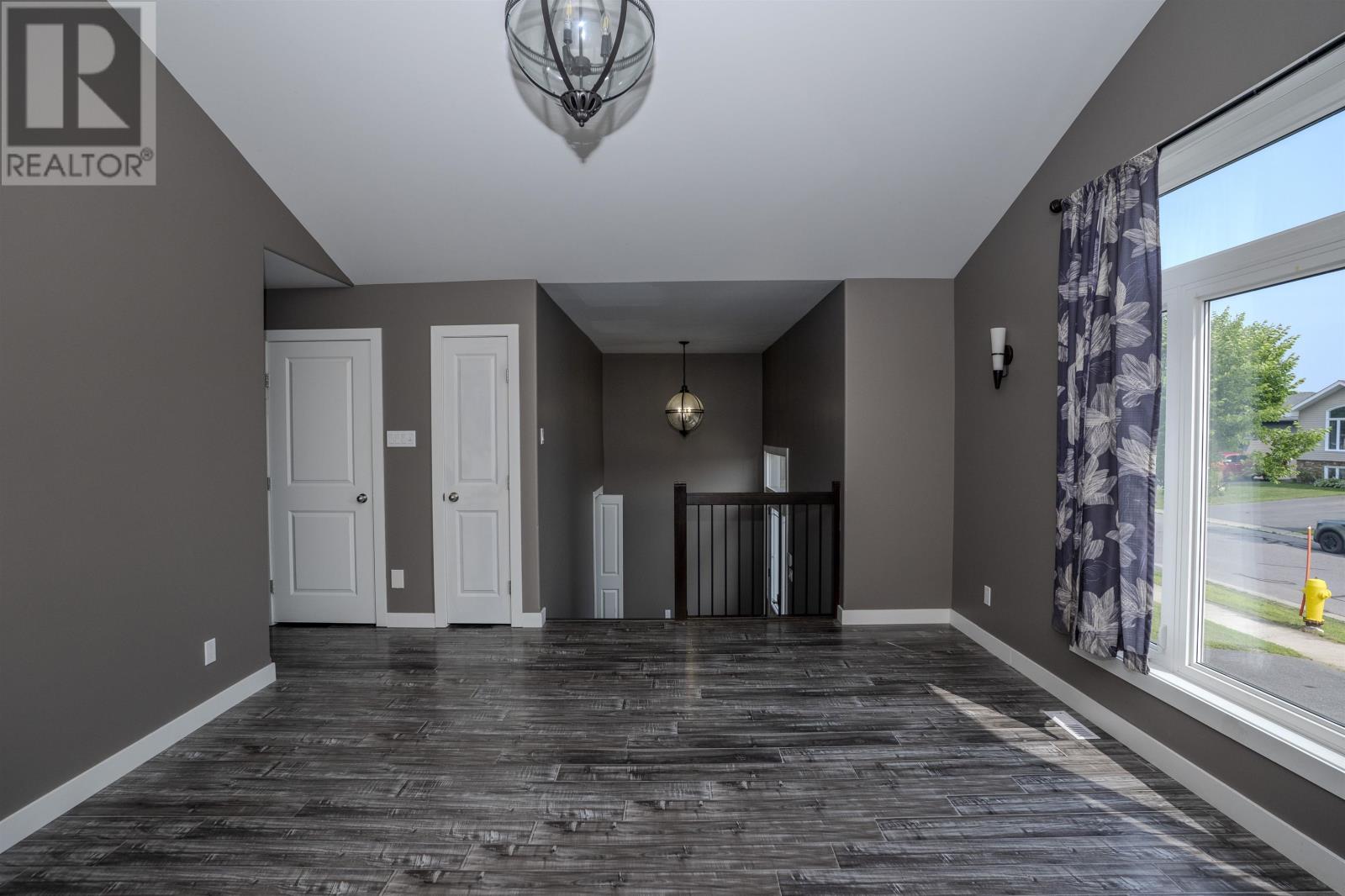 461 LONGBOW ST - 6