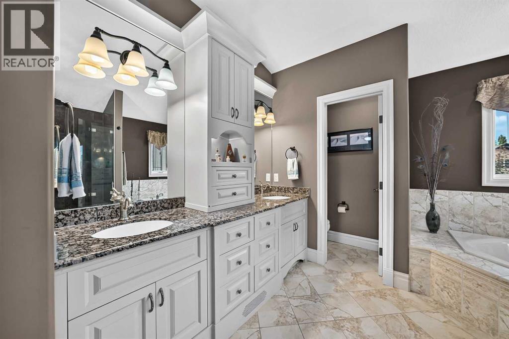 18 Royal Ridge Link NW - 25
