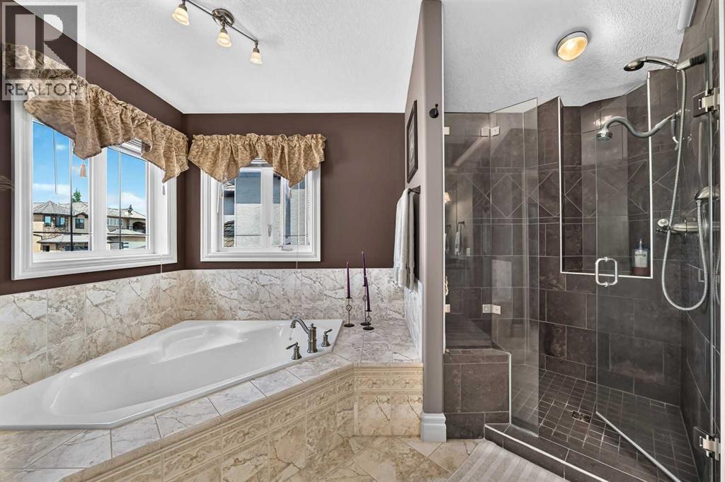 18 Royal Ridge Link NW - 27