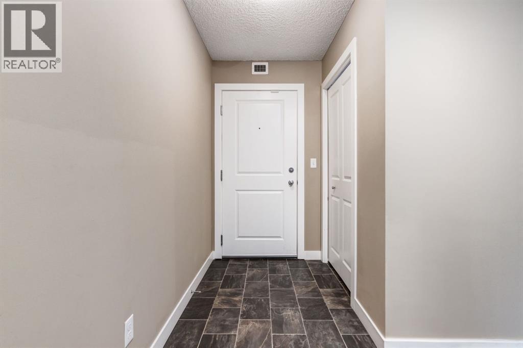 #9116 403 Mackenzie Way SW - 24