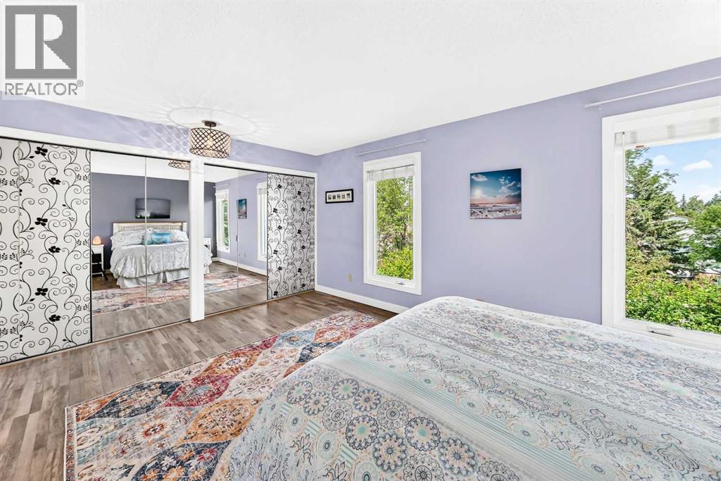 #3 185 Woodridge Drive SW - 30