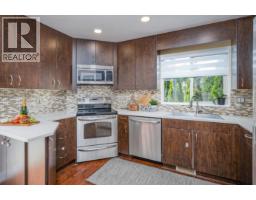 23005 Olund Crescent, Maple Ridge, BC V2X9L3 Photo 9