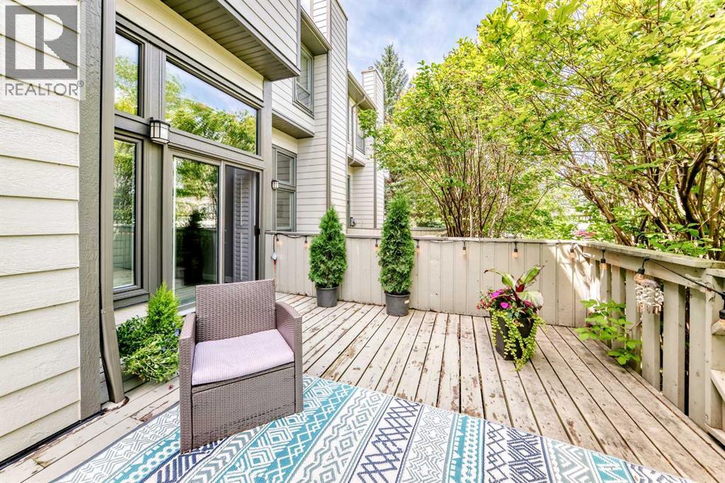 #3 185 Woodridge Drive SW - 10