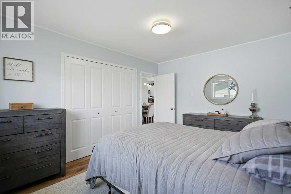 5028 48 Avenue - 22