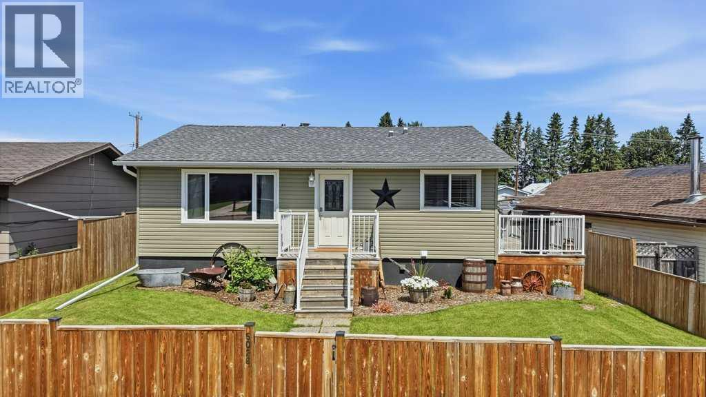 5028 48 Avenue - 34