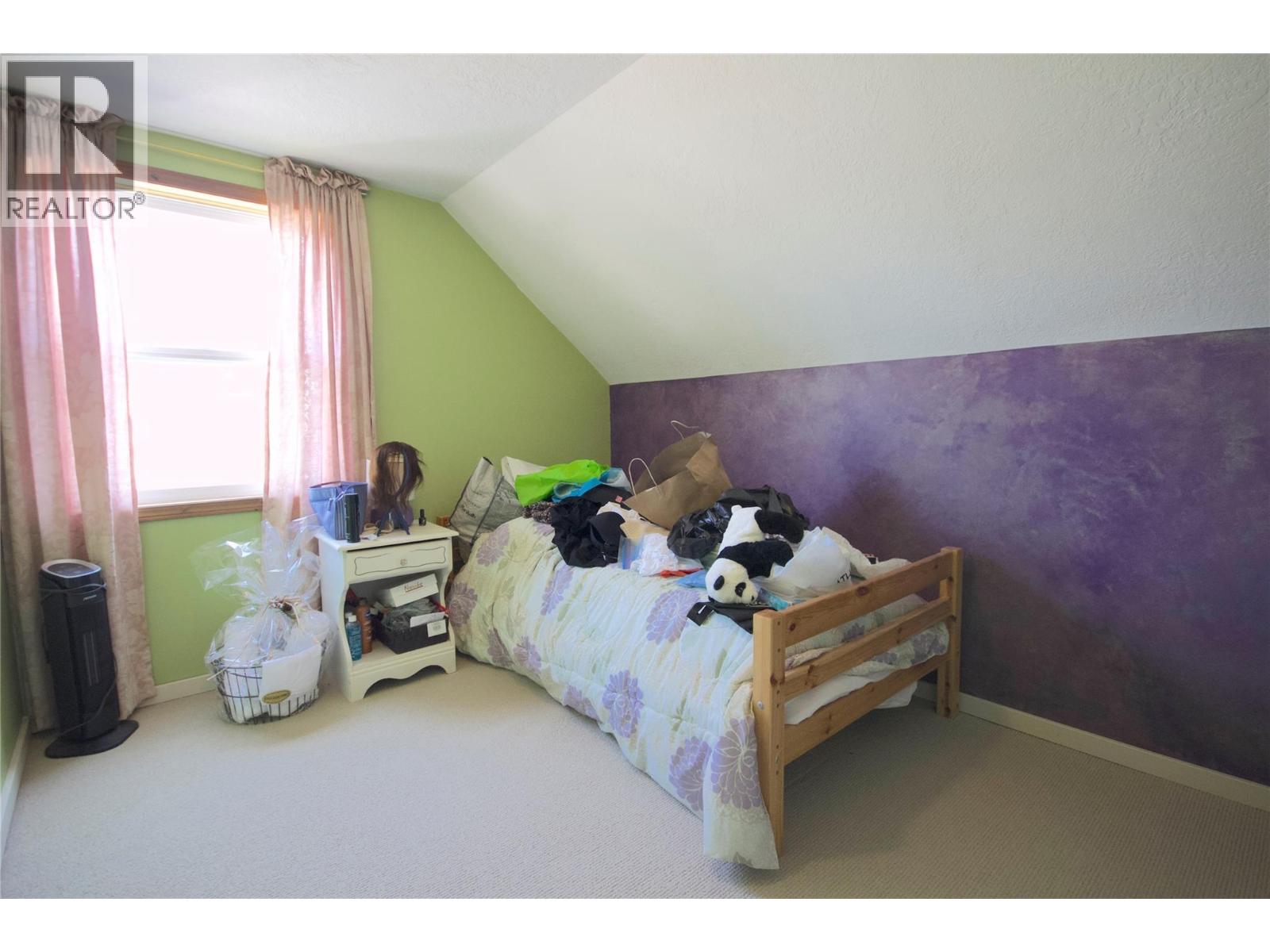 904 107 Avenue - Image 13